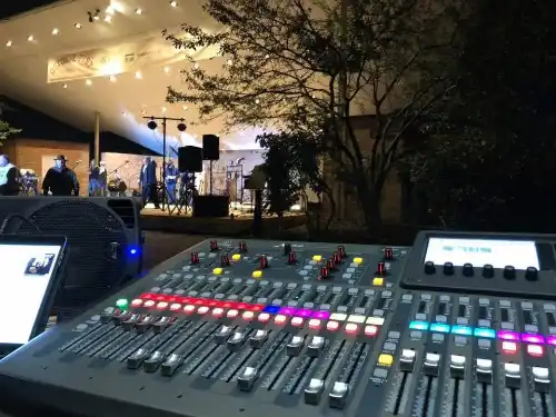 Live Audio